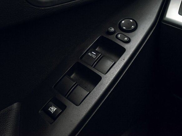 2011 Mazda 3 II (BL), чёрный, 859000 рублей - вид 11