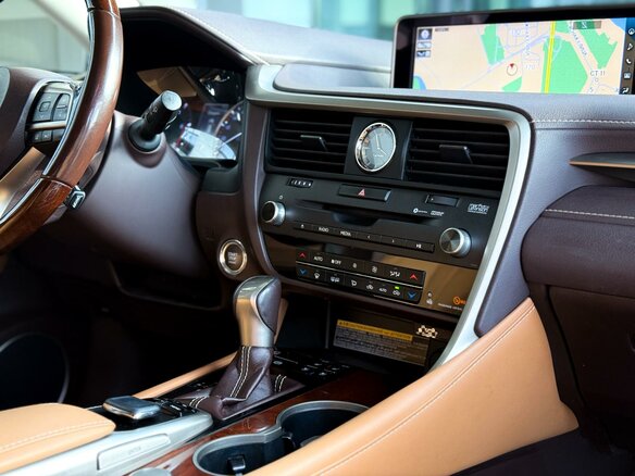 2017 Lexus RX 200t IV, чёрный, 4000000 рублей - вид 30