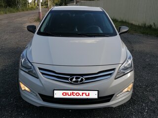 2015 Hyundai Solaris I Рестайлинг, бежевый, 925000 рублей, вид 4