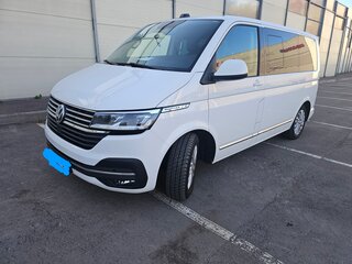 2022 Volkswagen Multivan Long T6 Рестайлинг, белый, 4700000 рублей, вид 1