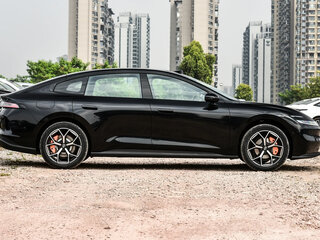 2026 Changan Qiyuan A06 28.39 kWh, чёрный, 2877700 рублей, вид 4