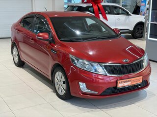 2014 Kia Rio 6-speed III, красный, 999000 рублей, вид 3