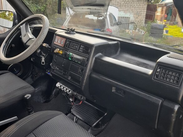 1993 Volkswagen Caravelle T4, чёрный, 205000 рублей - вид 2