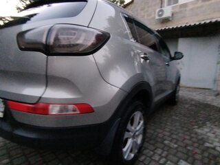 2010 Kia Sportage III, серебристый, 900000 рублей, вид 5