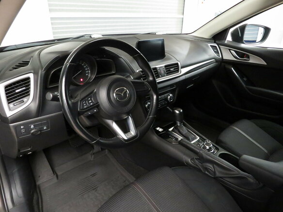 2018 Mazda 3 III (BM) Рестайлинг, коричневый, 1610000 рублей - вид 6