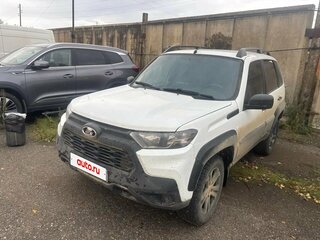 2023 Lada (ВАЗ) Niva Travel I, белый, 900000 рублей, вид 1