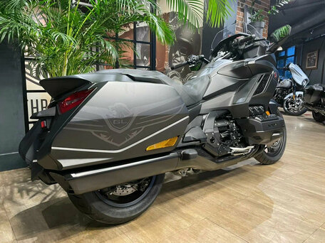 2026 Honda GL 1800 Gold Wing, чёрный, 3850000 рублей, вид 4
