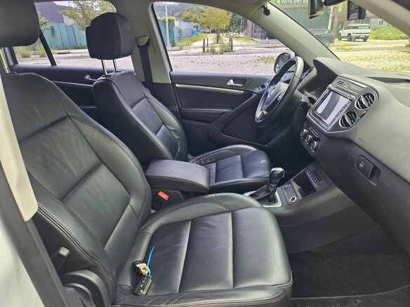 2014 Volkswagen Tiguan I Рестайлинг, белый, 1550000 рублей - вид 12