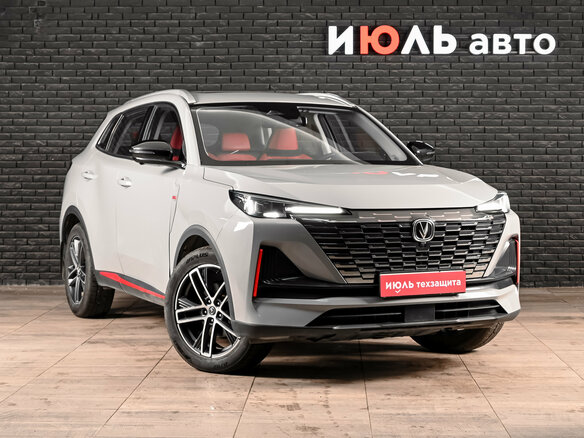 2024 Changan CS55 Plus II, серый, 1900000 рублей - вид 3