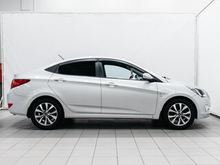 2015 Hyundai Solaris I Рестайлинг, серебристый, 1450000 рублей, вид 5