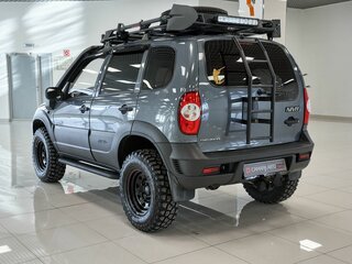2009 Chevrolet Niva I Рестайлинг, серый, 950000 рублей, вид 4