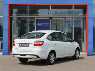 2021 Lada (ВАЗ) Granta I Рестайлинг, белый, 680000 рублей, вид 3