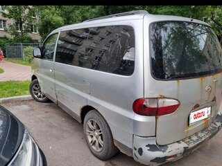 2001 Hyundai Starex I Рестайлинг, серебристый, 290000 рублей, вид 2
