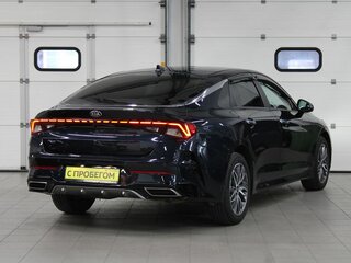 2021 Kia K5 III, синий, 2588000 рублей, вид 5