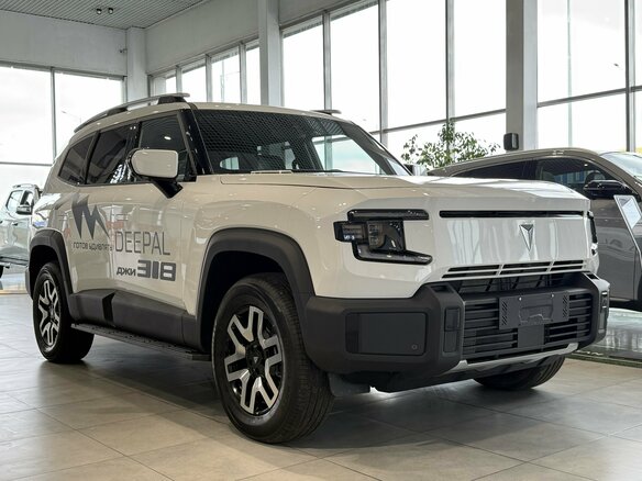 2025 Changan Deepal G318 I, белый - вид 1