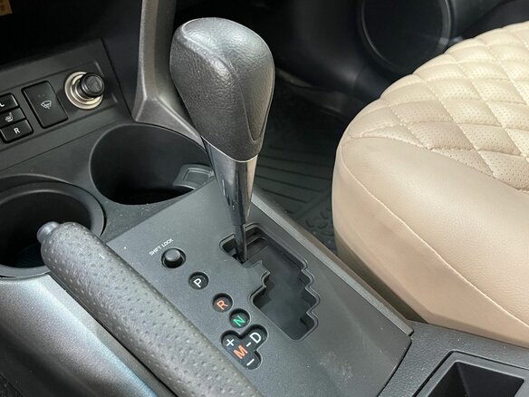 2012 Toyota RAV4 III (XA30) Рестайлинг, белый - вид 11