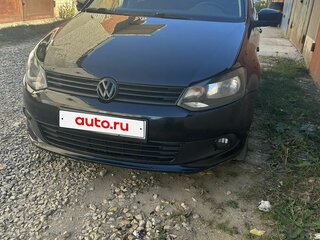 2011 Volkswagen Polo V, чёрный, 530000 рублей, вид 2