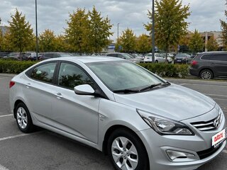 2016 Hyundai Solaris I Рестайлинг, серебристый, 1080000 рублей, вид 2