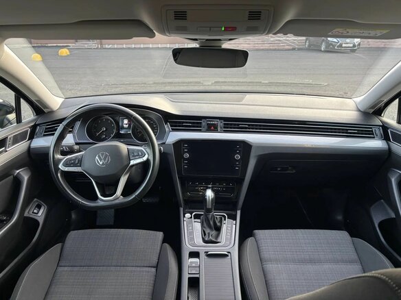 2022 Volkswagen Passat B8 Рестайлинг, чёрный, 2100000 рублей - вид 6