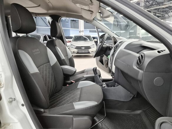 2021 Lada (ВАЗ) Largus Cross I Рестайлинг, белый, 1189000 рублей - вид 9