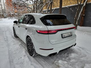2018 Porsche Cayenne III, белый, 6275000 рублей, вид 4