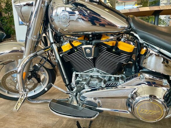 2025 Harley-Davidson Fat Boy, серый, 4800000 рублей - вид 13