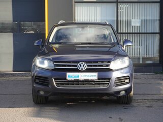 2013 Volkswagen Touareg II, синий, 1685000 рублей, вид 2