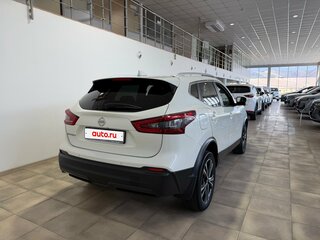 2020 Nissan Qashqai II Рестайлинг, белый, 2200000 рублей, вид 4