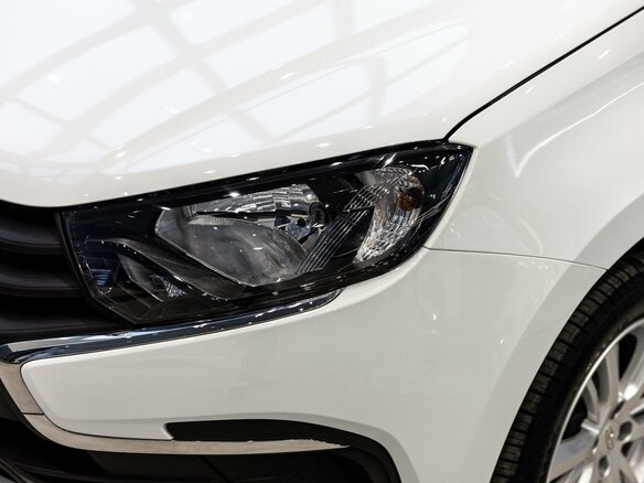 2026 Lada (ВАЗ) Granta I Рестайлинг, белый, 1098000 рублей - вид 25