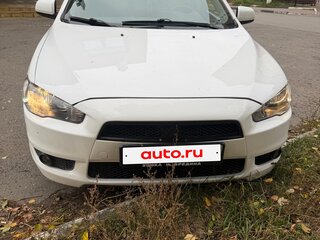 2011 Mitsubishi Lancer X Рестайлинг, белый, 750000 рублей, вид 2