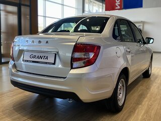 2026 Lada (ВАЗ) Granta I Рестайлинг, серебристый, 1007000 рублей, вид 4