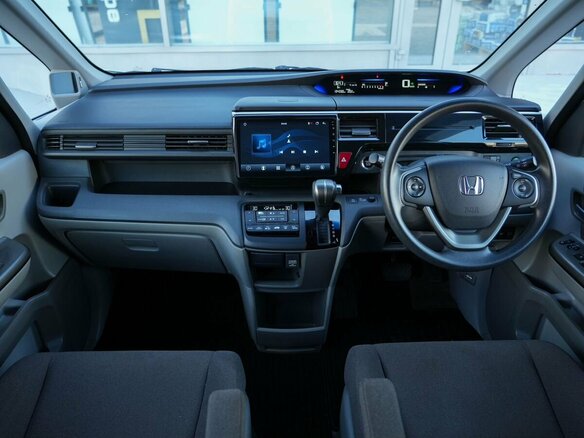 2016 Honda Stepwgn Spada V, белый, 1660000 рублей - вид 25