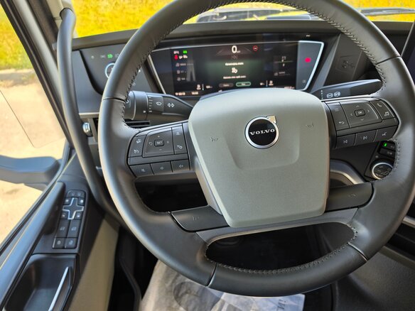 2026 Volvo FH, белый, 24777000 рублей - вид 27