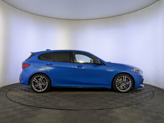 2019 BMW 1 серии M135i xDrive III (F40), синий, 3500000 рублей, вид 4