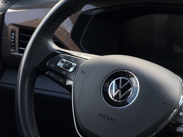 2022 Volkswagen Tharu I, серый, 2250000 рублей - вид 12