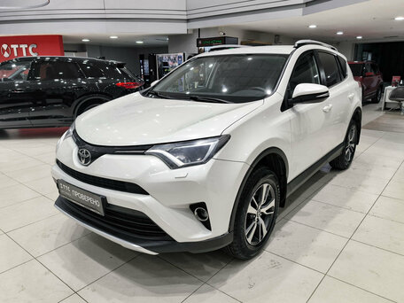 Toyota RAV4 IV (XA40) Рестайлинг
