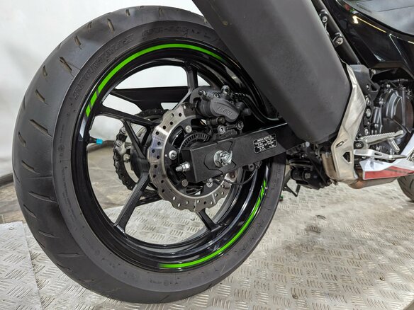2021 Kawasaki Ninja 400, зелёный, 649000 рублей - вид 15