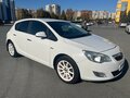 2012 Opel Astra J, белый, 600000 рублей - вид 2