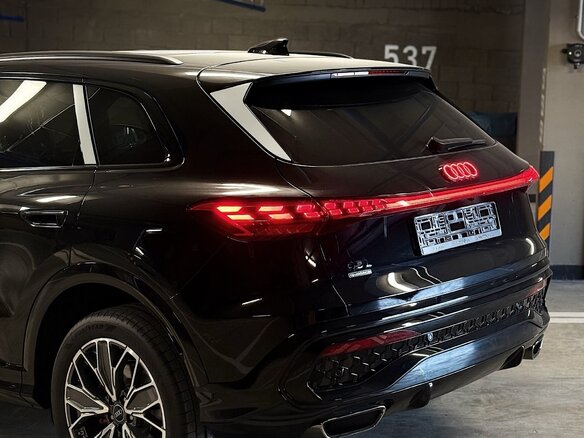 2026 Audi Q5 40 TFSI III (GU), чёрный, 5710000 рублей - вид 2