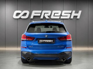 2020 BMW X1 20i xDrive II (F48) Рестайлинг, синий, 2939900 рублей, вид 4