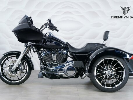 2024 Harley-Davidson Road Glide 3, чёрный, 3599000 рублей, вид 2