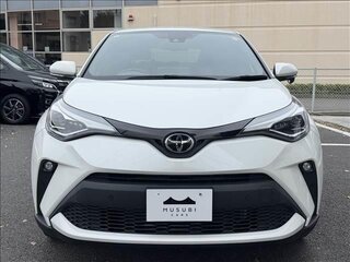2023 Toyota C-HR I Рестайлинг, белый, 1390000 рублей, вид 2