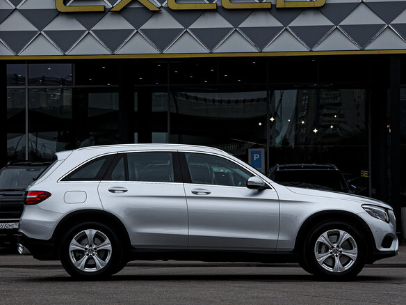 2017 Mercedes-Benz GLC 250 d I (X253), серебристый, 5145525 рублей - вид 3