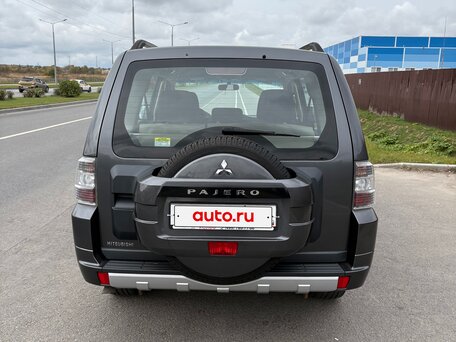 2014 Mitsubishi Pajero IV Рестайлинг 1, серый, 2000000 рублей, вид 4