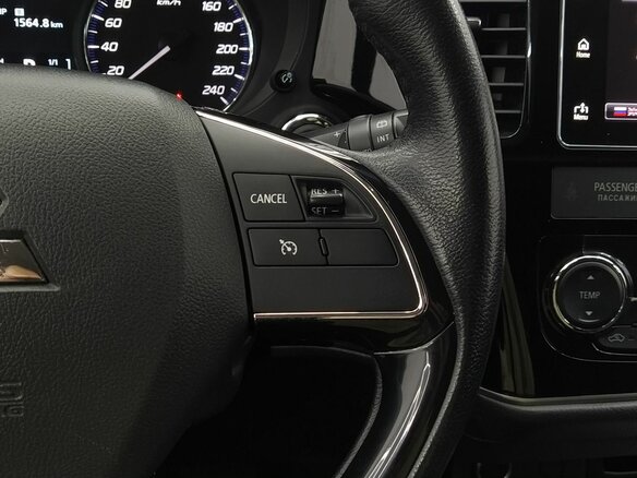 2018 Mitsubishi Outlander III Рестайлинг 2, синий, 1675000 рублей - вид 8