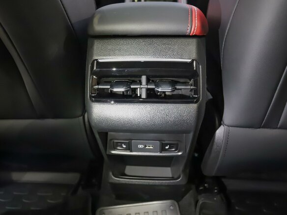 2026 Geely Coolray I Рестайлинг 2, белый, 2965000 рублей - вид 13