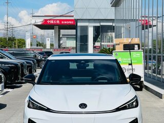 2025 Volkswagen ID.Unyx 06 53 kWh I, белый, 3100000 рублей, вид 2