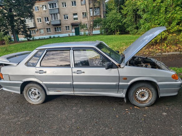 2004 Lada (ВАЗ) 2115, серебристый, 90000 рублей - вид 5