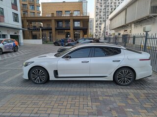 2018 Kia Stinger I, белый, 2300000 рублей, вид 4