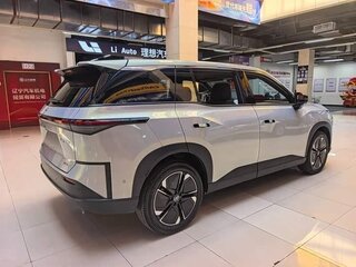 2026 Toyota bZ3X 50 kWh, серебристый, 2452055 рублей, вид 3
